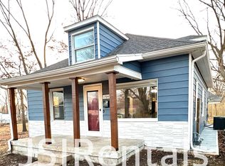 1704 S Montgomery Ave, Sedalia, MO 65301