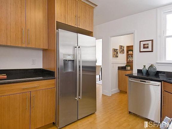 4th image of 6138 Fulton St