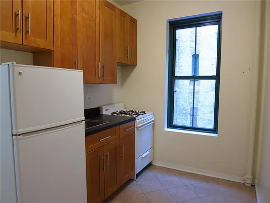 Rented by City & Suburban | media 2