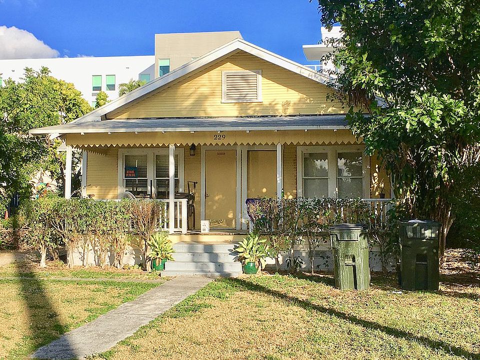 1st image of 229 SE 4th Ave