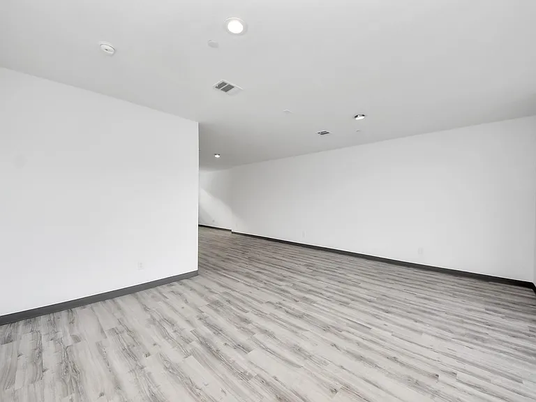 18716 Centro Main St #A — Photo 10