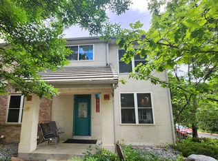 1612 W Canal Ct, Littleton, CO 80120