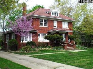 3306 Lee Rd, Shaker Heights, OH 44120