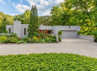 28 Howland Rd, Middletown, NJ 07748