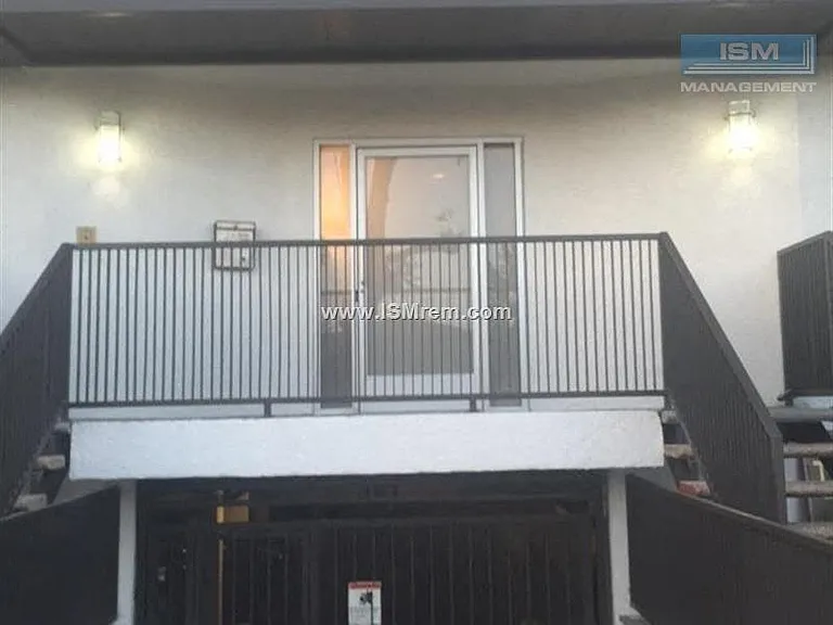 14417 Tiara St — Photo 12