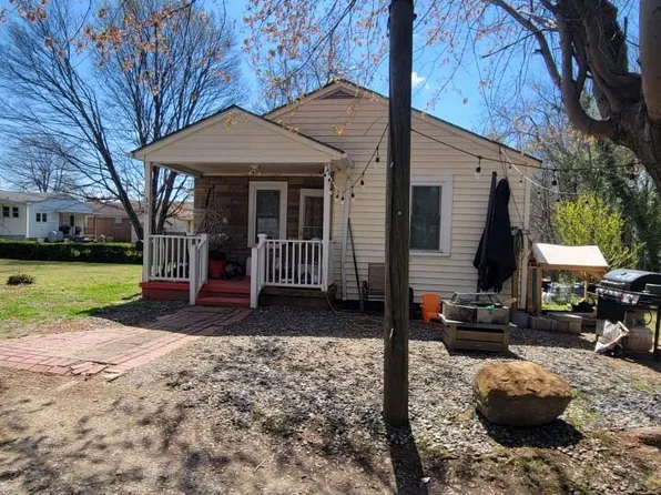 398 Pine St, Mocksville, NC 27028