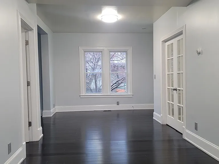 230 Parkdale Ave #LOWER — Photo 19