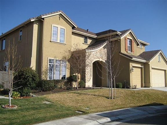 2nd image of 31 Cadman Ct