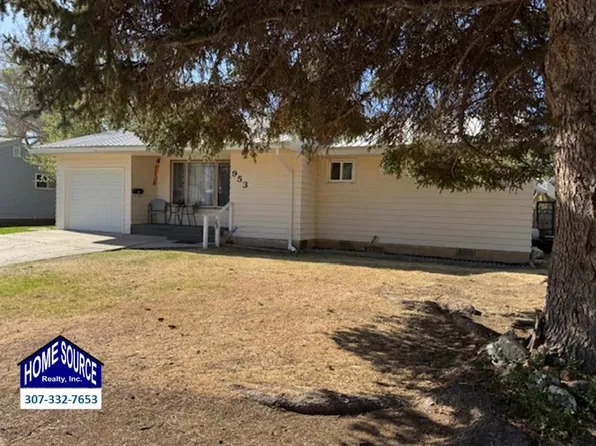 953 Hobson St, Lander, WY 82520