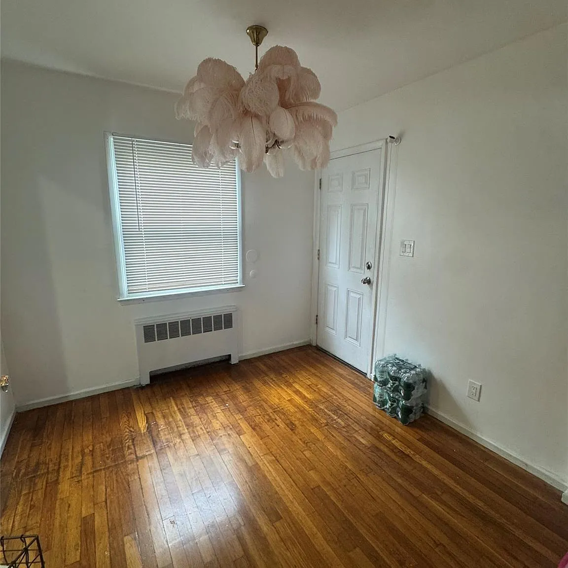 2 bed, 1.0 bath, 840 sqft, $2,500 — Photo 4