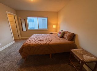 2375 NW Debron Ln, Bend, OR 97703