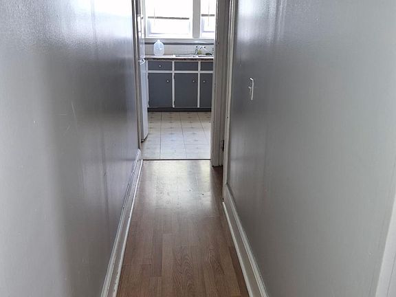 5th image of 165 Greenwood St #1R