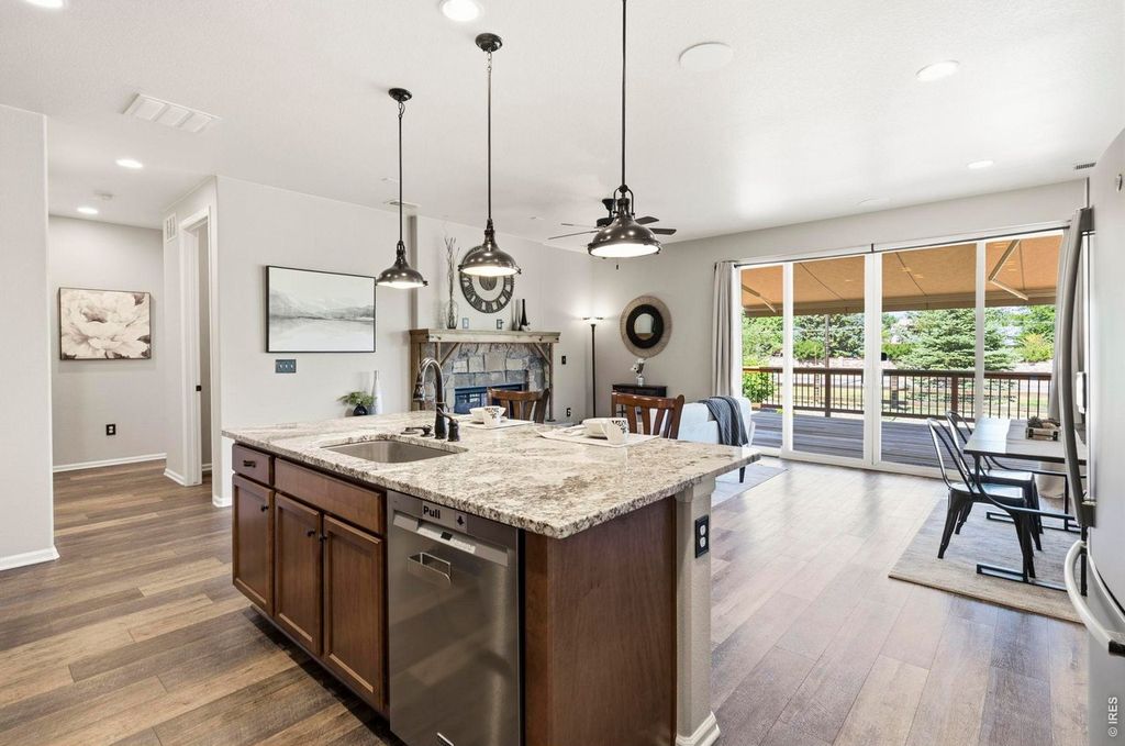 3975 Sand Beach Lake Ct