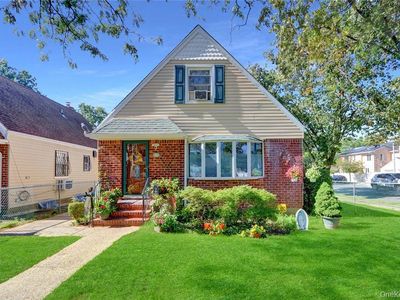 80-04 268th Street, Glen Oaks, NY, 11004