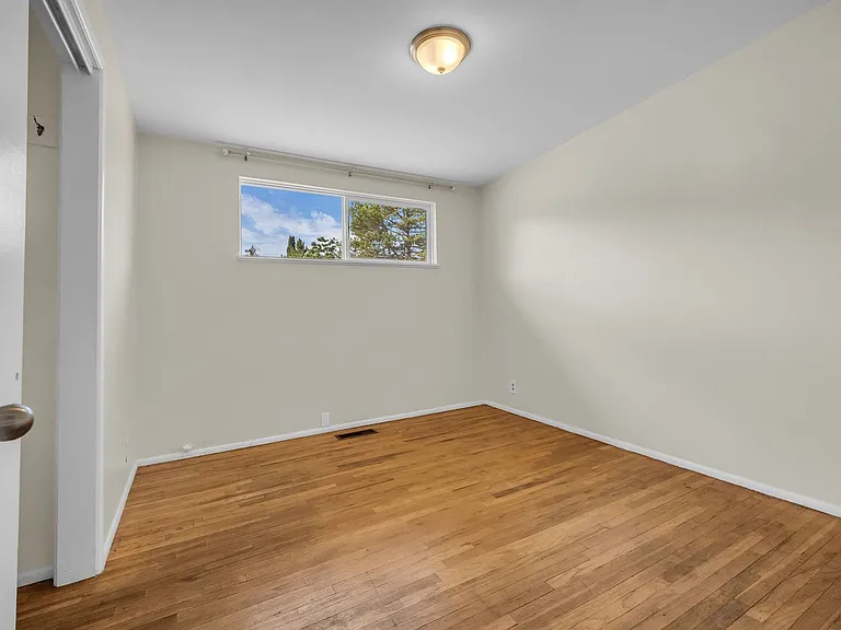 2189 E 6675 S — Photo 17