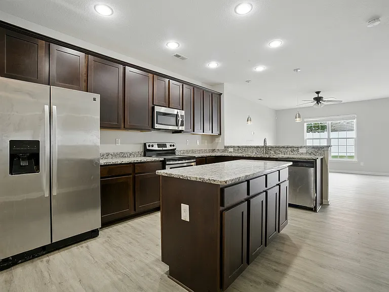 5009 Breleigh Ln — Photo 7