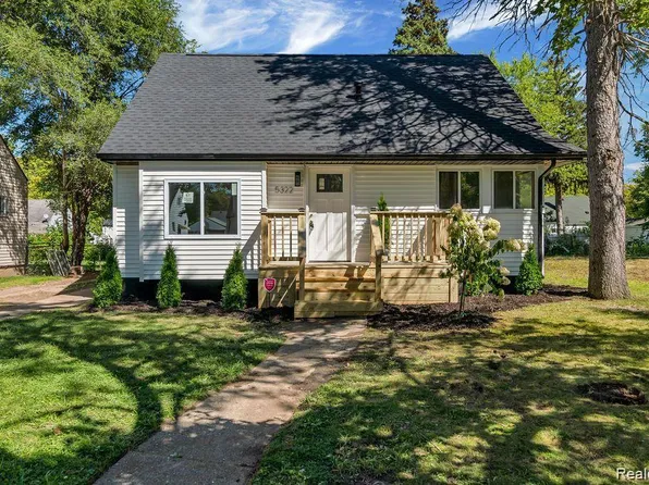 5322 Winthrop Blvd, Flint, MI 48505