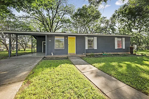 2202 Towbridge Cir Photo 1 2202 Towbridge Cir Photo 1