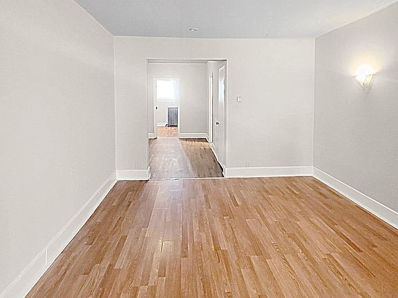 2nd image of 5156 Pennway St Floor 1