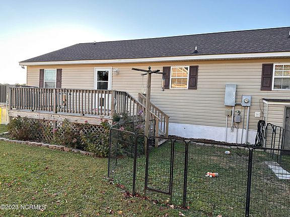 3rd image of 302 Heron Court