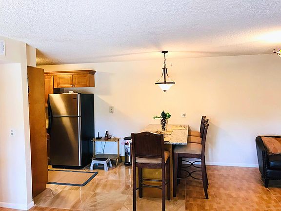 5th image of 715 Sunny Pine Way APT G1