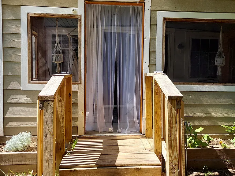 379 N State St #2 — Photo 2