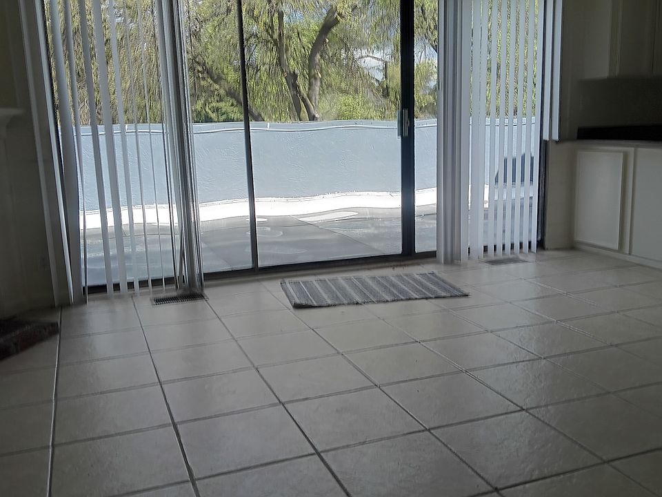 Patio off of dinning area