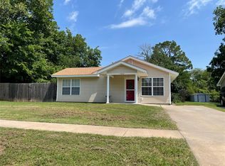 1346 E 10th St, Shawnee, OK 74801