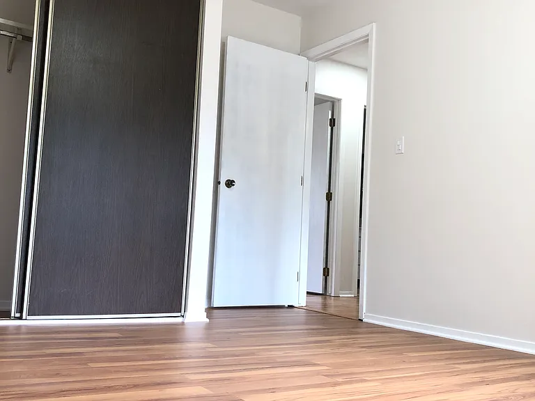 428 N Ashbury Ave — Photo 12