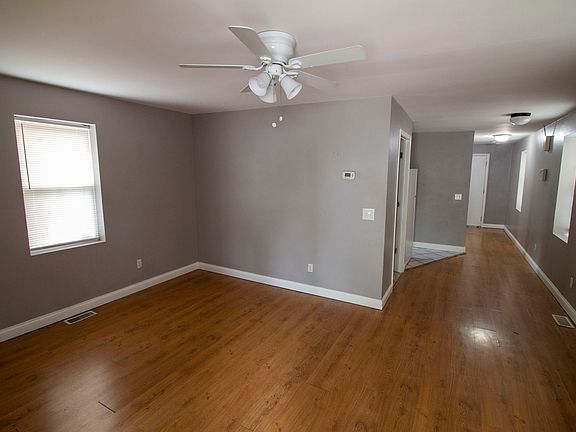 3rd image of 207 Waller Ave #0