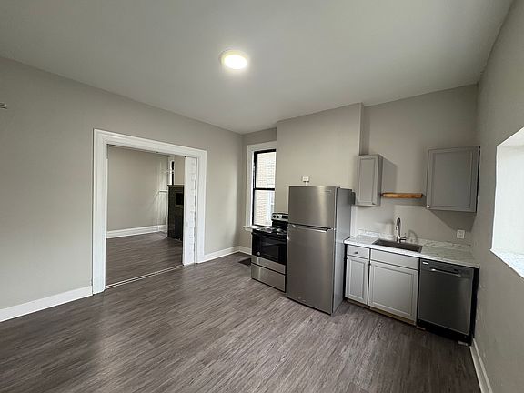 2nd image of 344 Oakland Ave APT 1