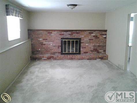 Family room.jpg