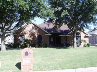 6308 Canyon Trl, Lake Worth, TX 76135