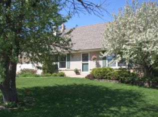 W180N8351 Town Hall Rd, Menomonee Falls, WI 53051