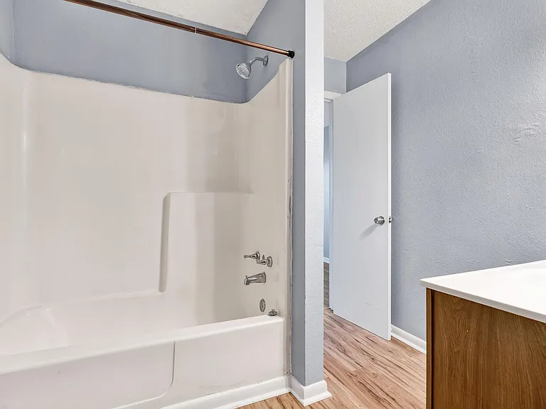 1312 Ely Rd #10 — Photo 1