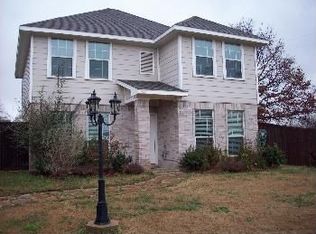 313 Bridle Trl, Oak Pt, TX 75068
