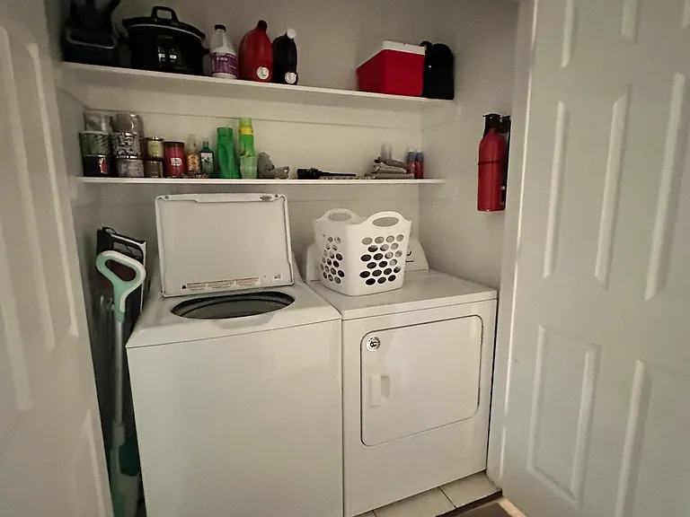 928 Austin Ct — Photo 10