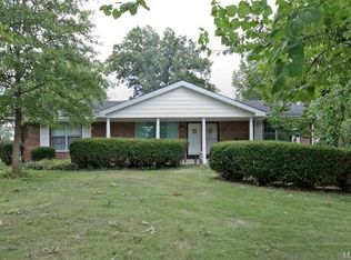 4730 Ambs Rd, Saint Louis, MO 63128