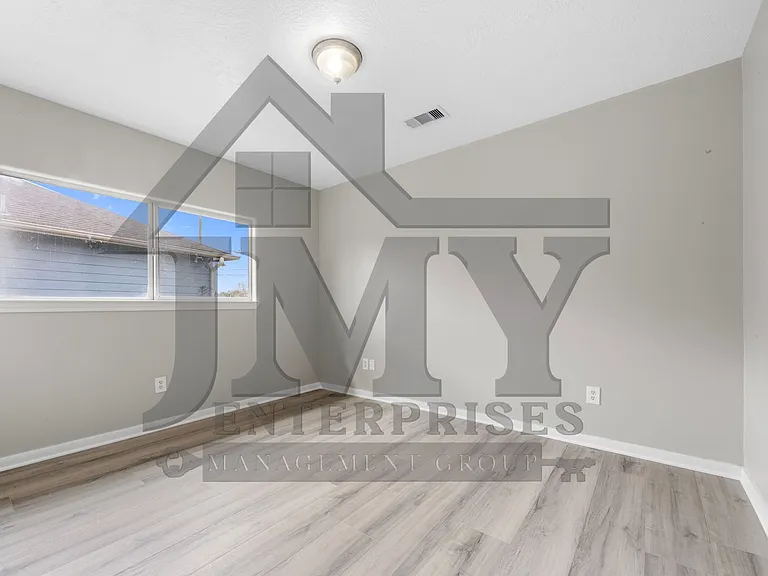 2530 Aldon St — Photo 60