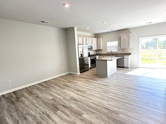 Modern open concept floor plan.