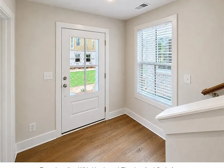 113 Pinecone Pkwy — Photo 18