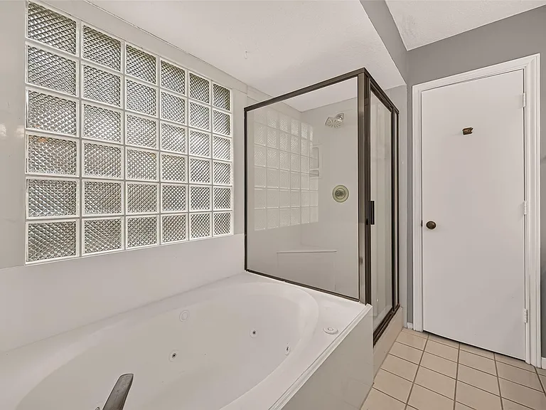 12619 Chriswood Dr — Photo 27