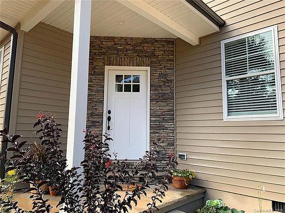 2nd image of 110 Peninsula Dr