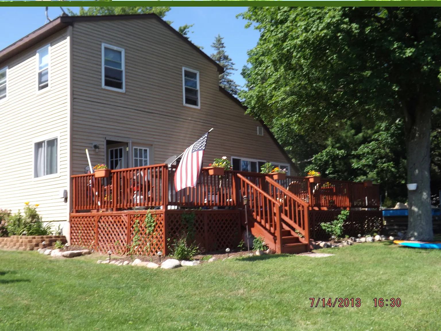 11514 Maple St photo 1