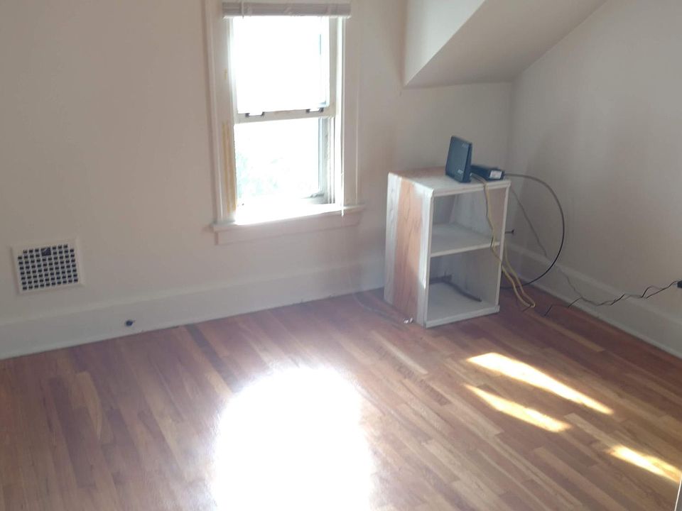 1st image of 625 Colorado Dr #1