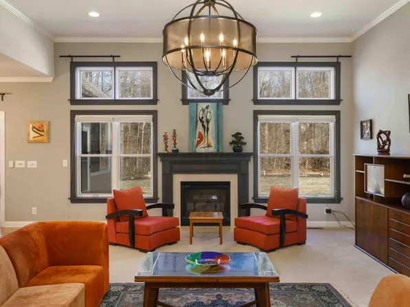 6152 McNaughten Grove Ln, Columbus, OH 43213