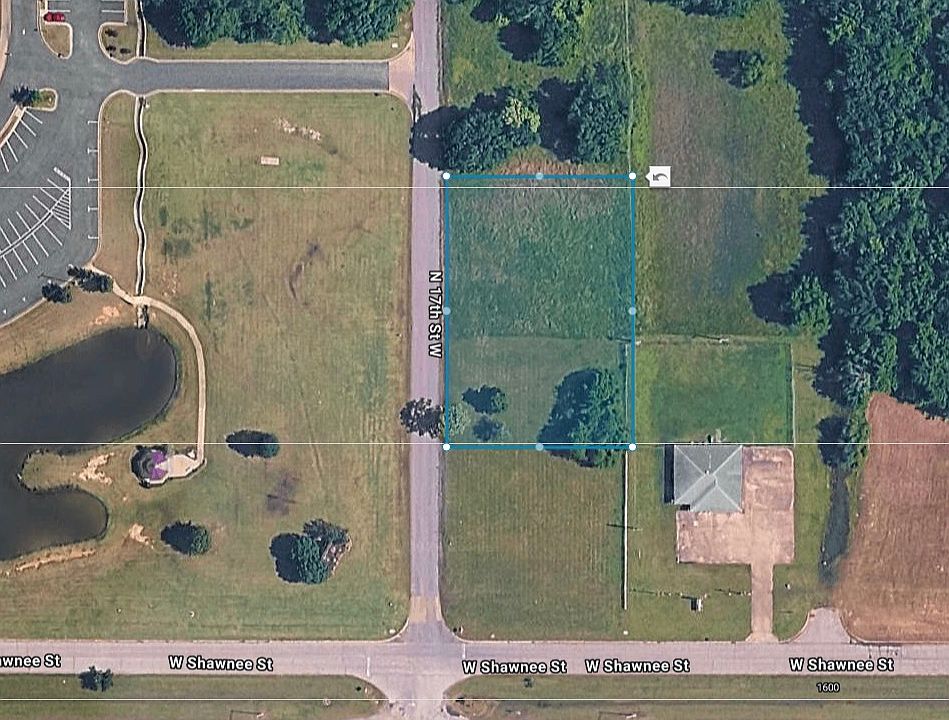 1st image of N 17th St
