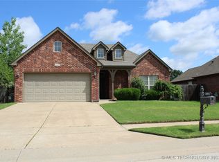 3004 W Mobile Pl, Broken Arrow, OK 74011