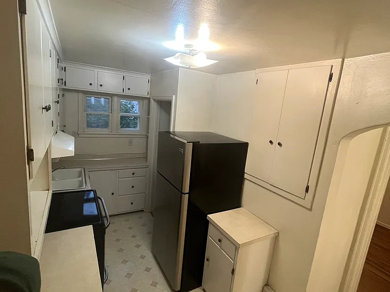 2103 Olive St — Photo 3