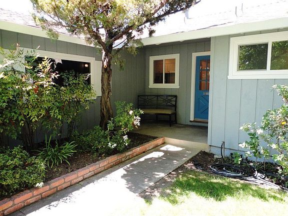 2nd image of 4565 Catalina Dr